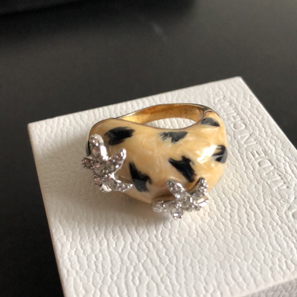 Wave Ring - Picture 2 of 5